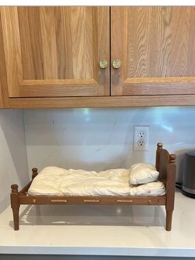 1996 pleasant company American girl addy rope bed